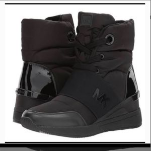 Excellent condition shay winter and rain MK boots